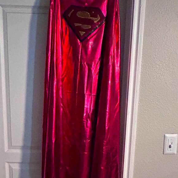 Adult Halloween costume cape - Picture 2 of 3